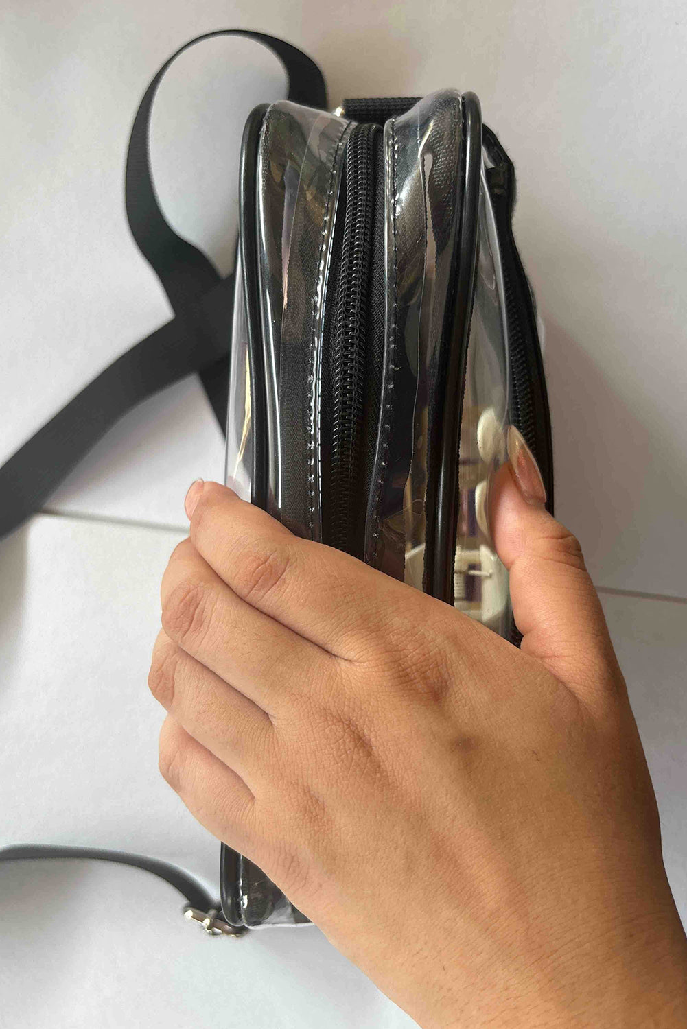 Party All Night Clear Multi-Pocket Contrast Edge Detachable Strap Clear Shoulder Bag